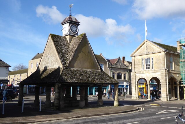 Witney's Butter Cross and Town Hall — Witney, Oxfordshire