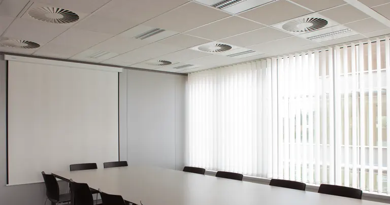 Daikin concealed ceiling air-conditioning arrangement in an office