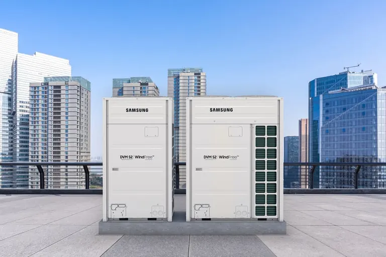 Samsung DVM S2 outdoor units in a manufacturer rooftop installation