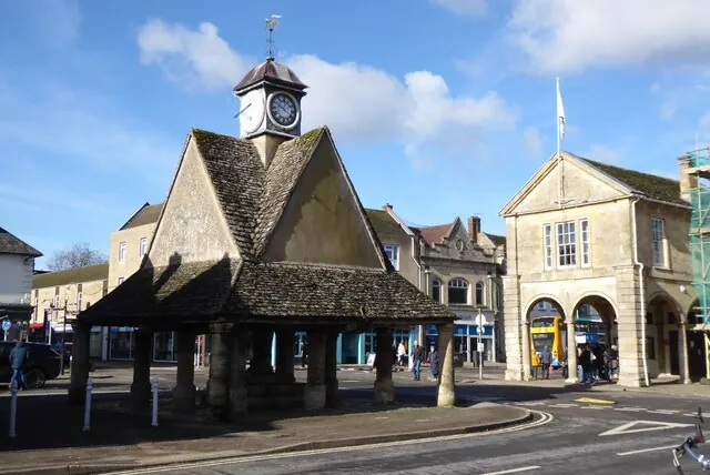 Witney's Butter Cross and Town Hall — Witney, Oxfordshire